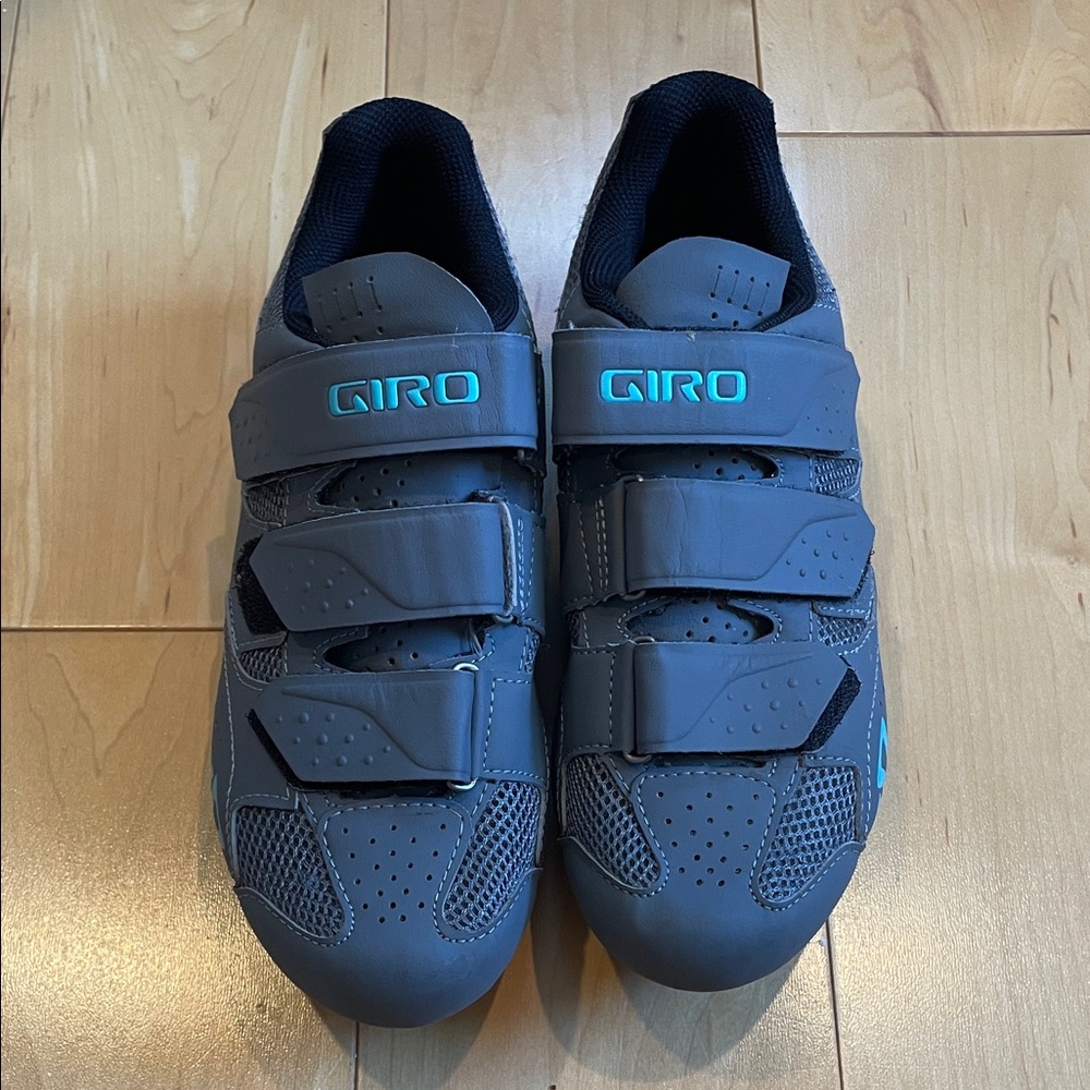 Giro unisex Charcoal Cycling Shoes Spin shoes